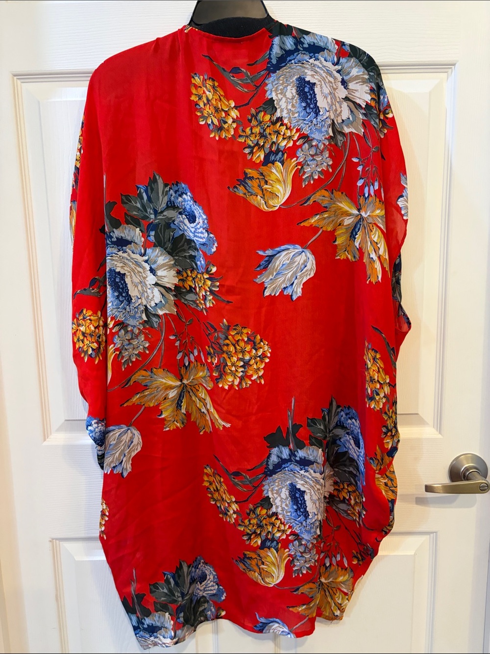 Umgee Red Floral Open Front Kimono - Picture 4 of 4